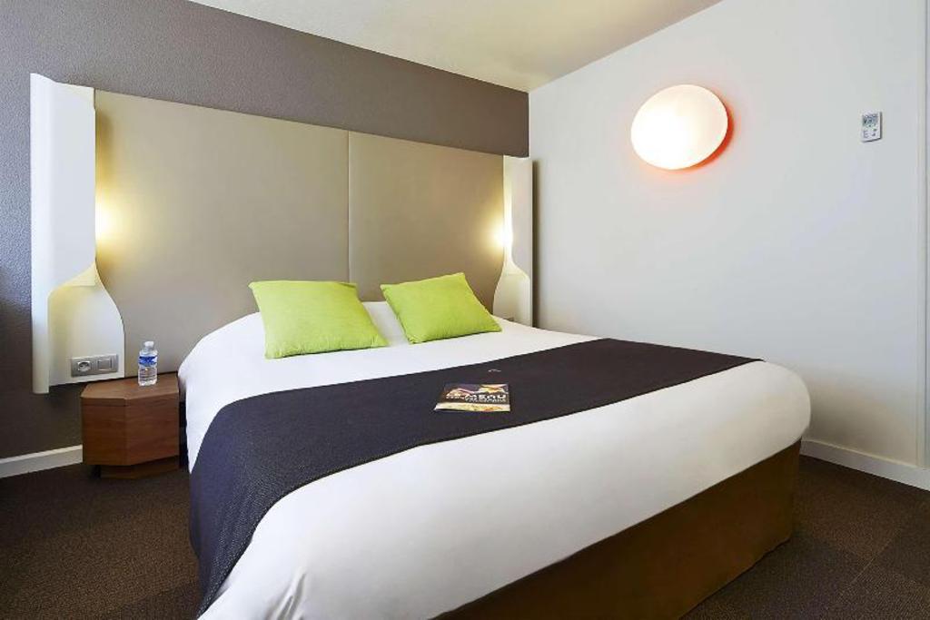 Next Generation, Junior, 1 Double and 1 Single Bed