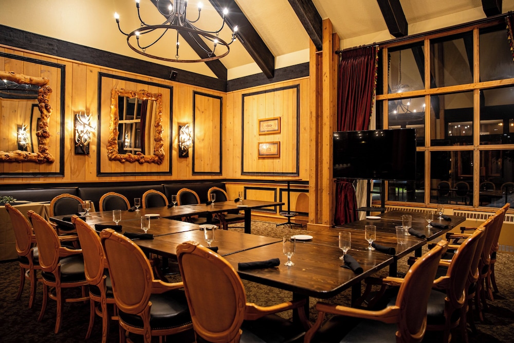 Grouse Mountain Lodge 52/62