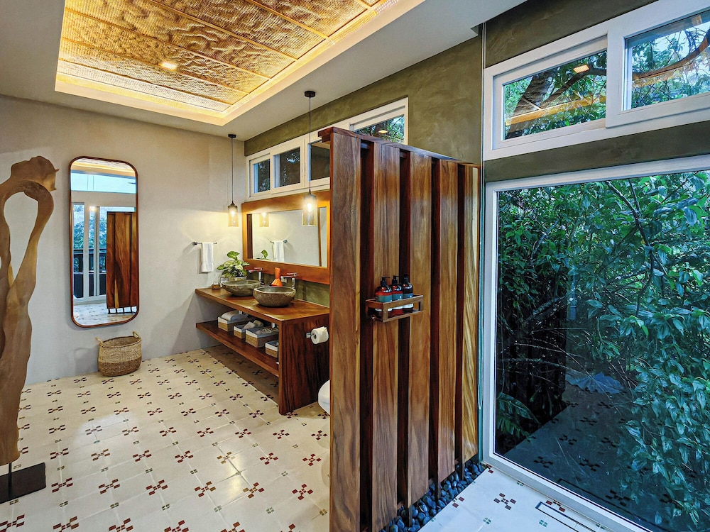 Monteverde Lodge and Gardens 7/50