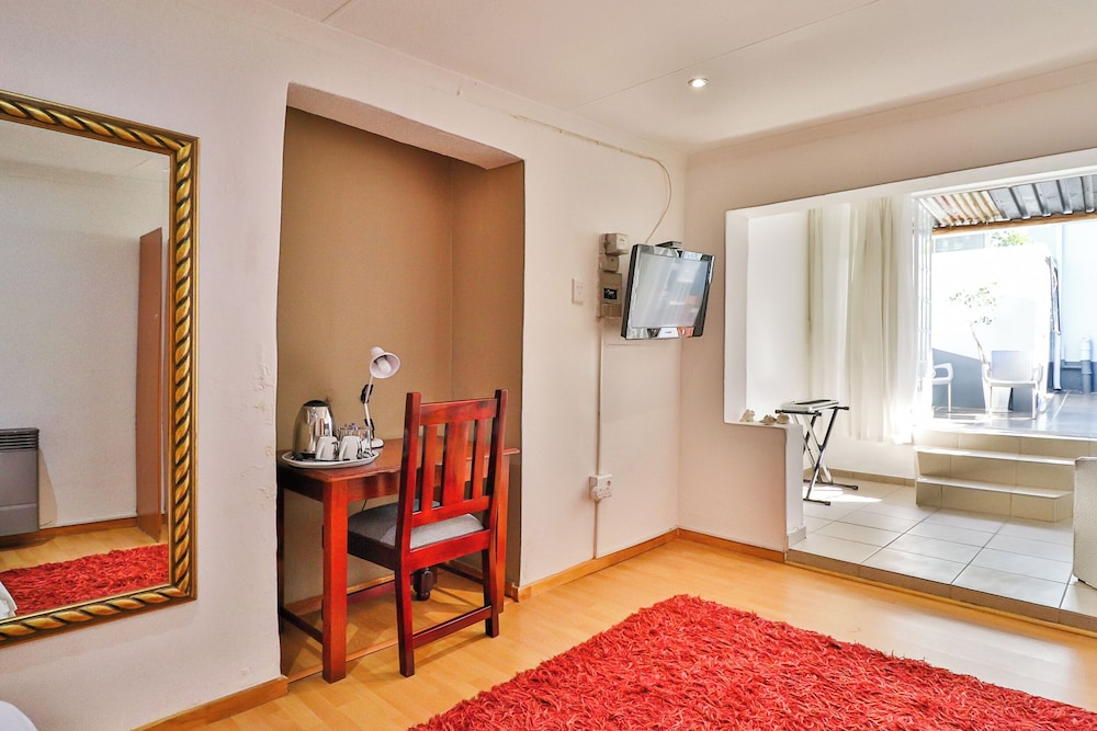 Sunbury Bed and Breakfast 25/36