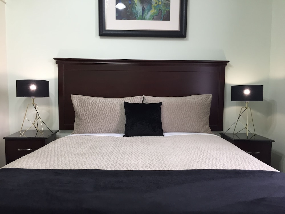 Art Hotel on York 23/65
