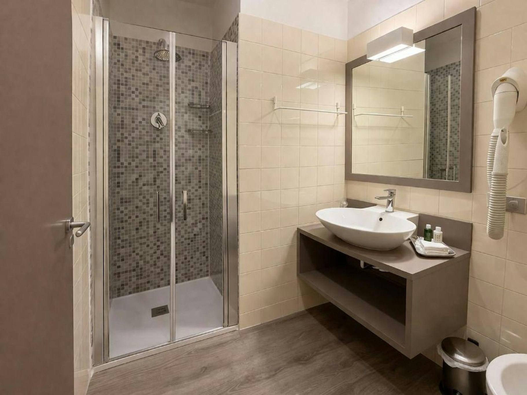 Hotel Principe Modena 60/63