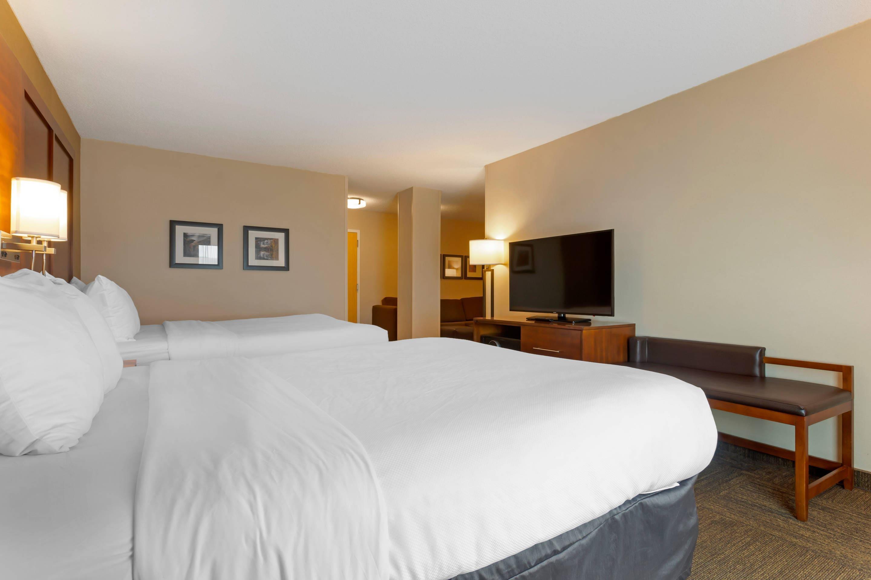 SUITE, 2 QUEEN BEDS