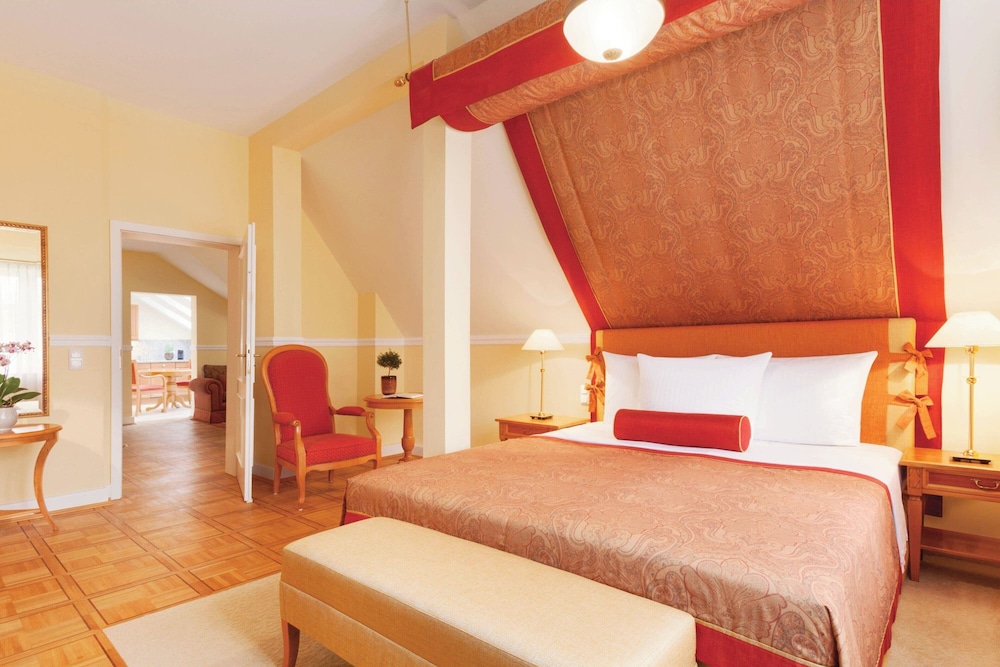 1 Bedroom, Classic, Suite, King Bed