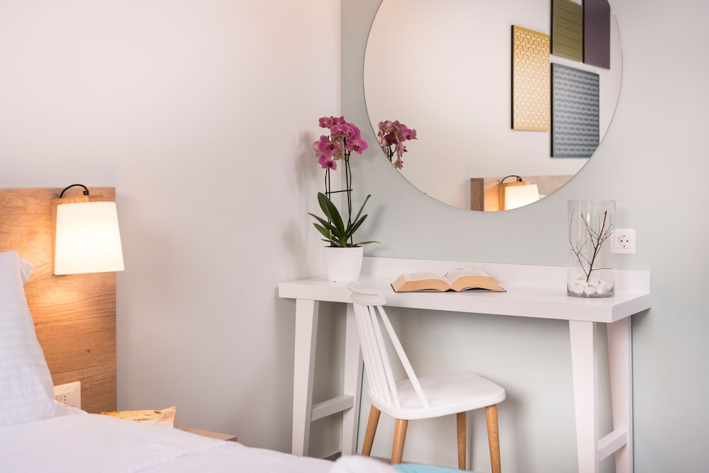 Irini Stalos Apartments photo5