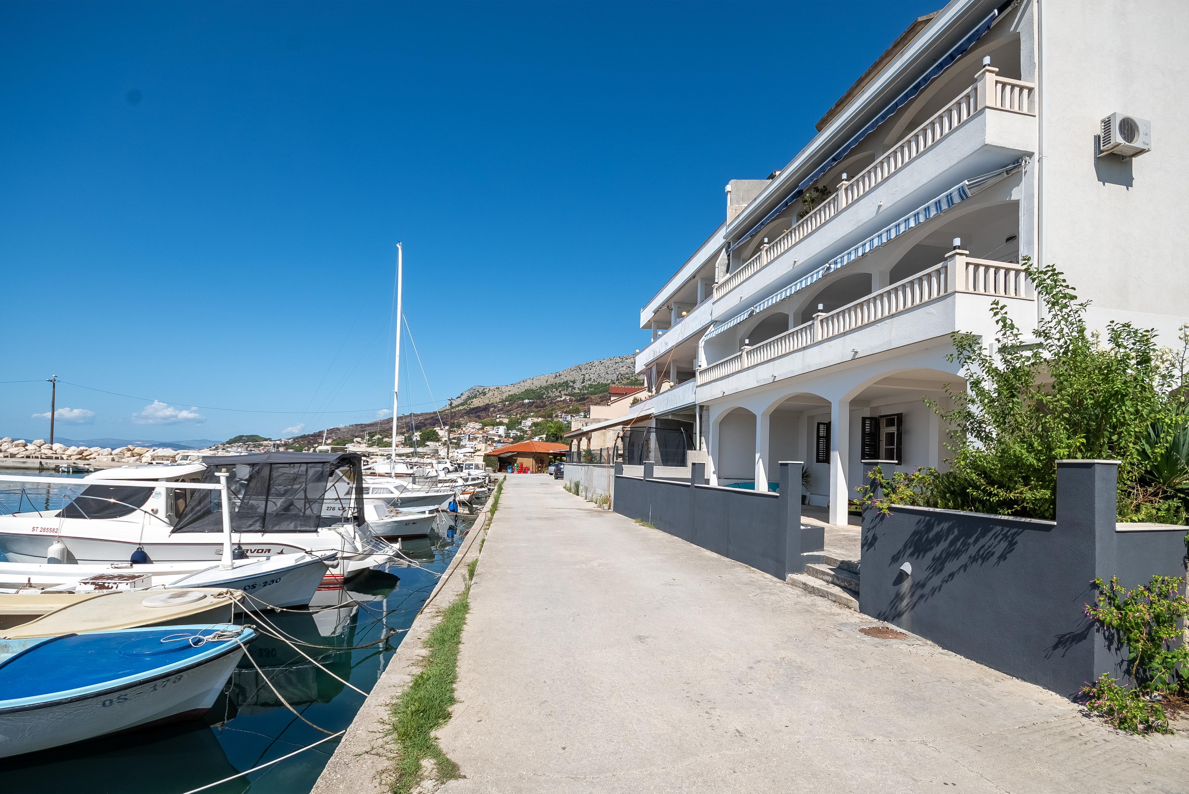 Apartments Duje 38/50
