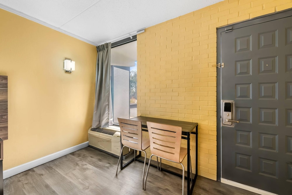 Rodeway Inn Charlotte South 7/52