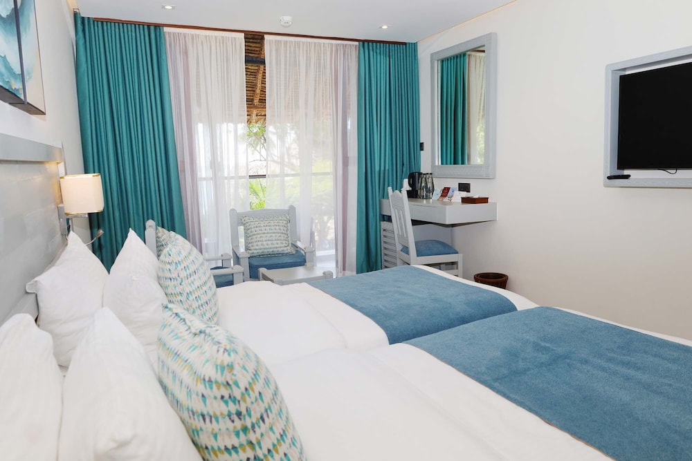 Baobab Beach Resort 10/72
