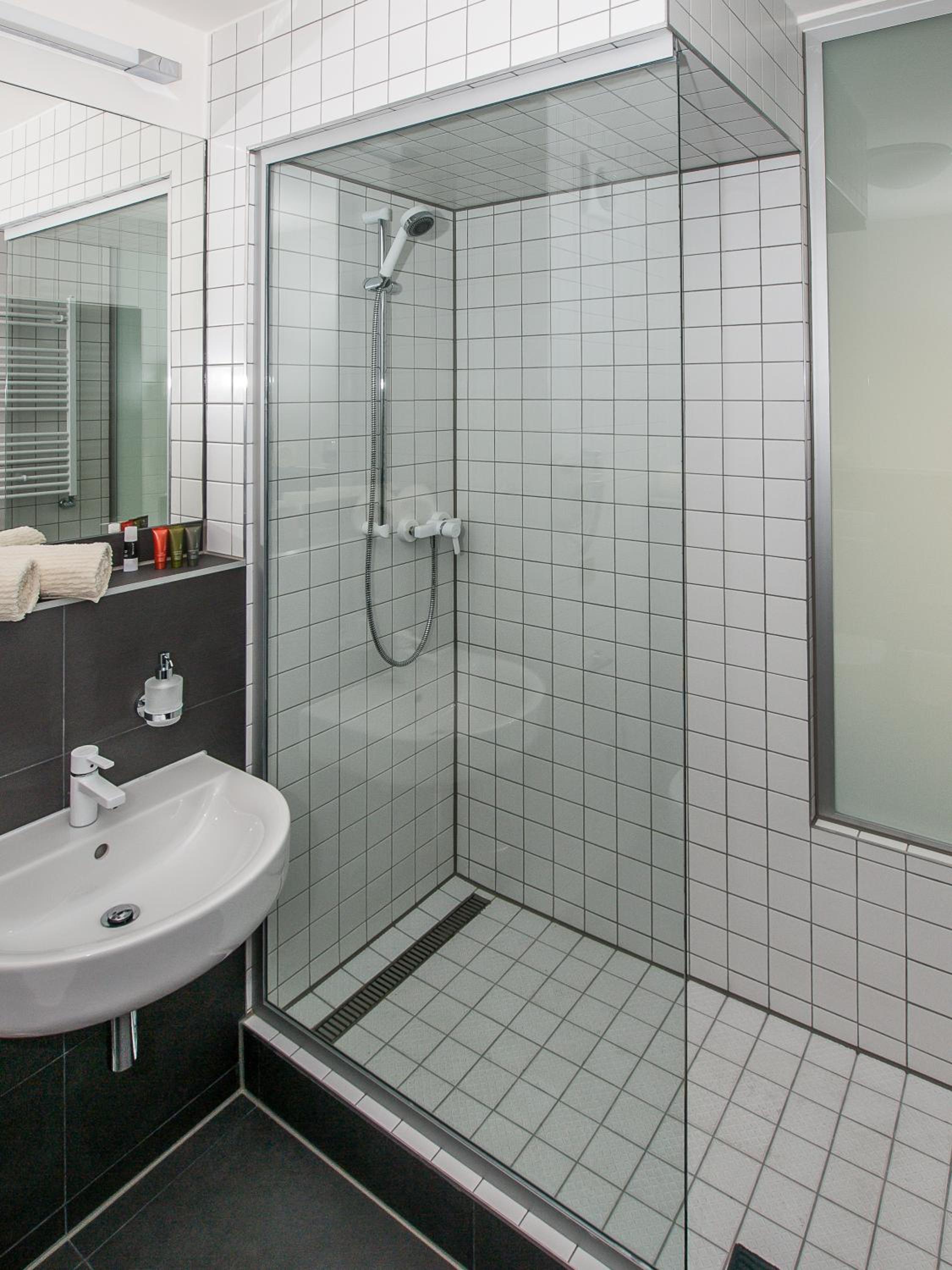 Hotel 99 59/61