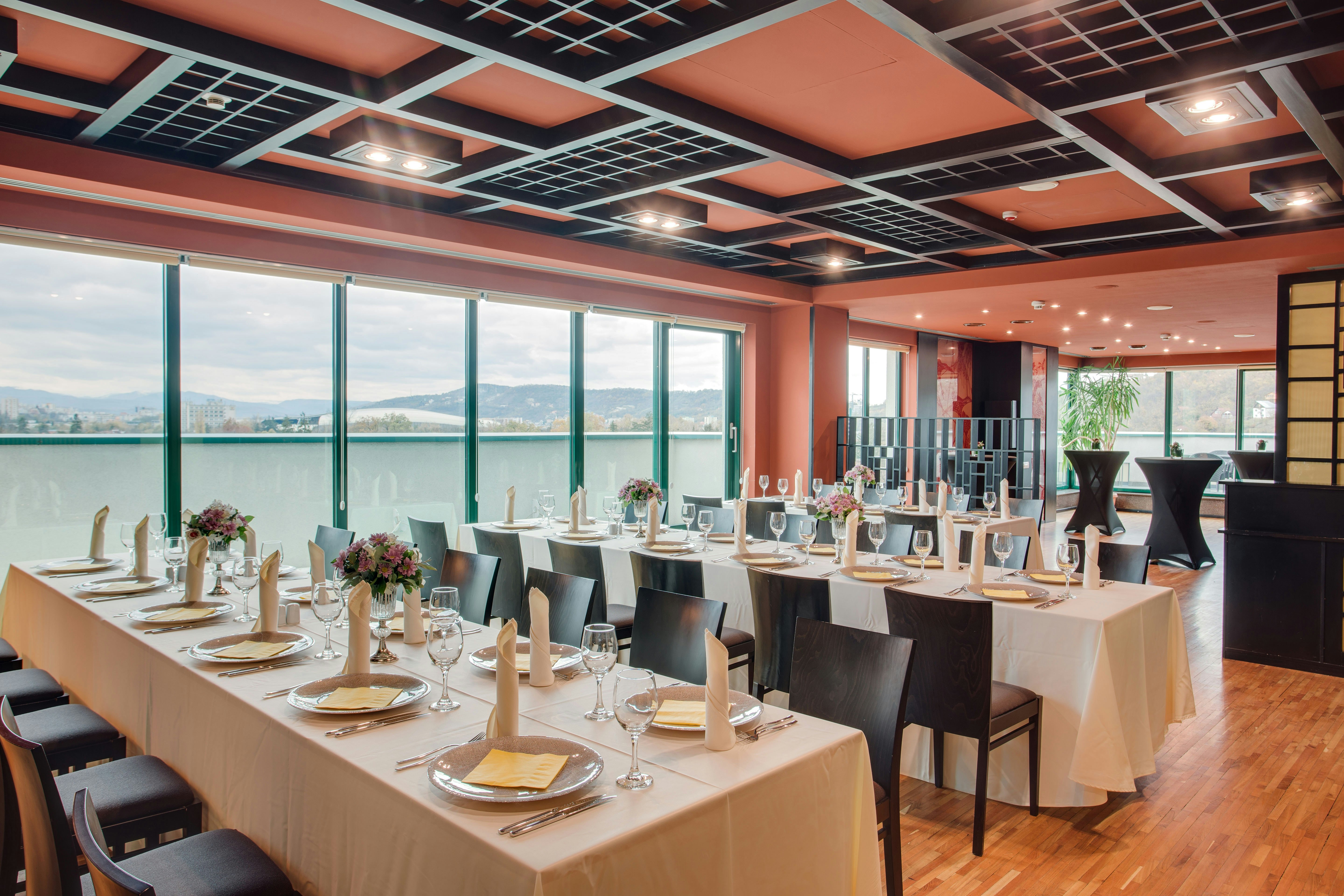 DoubleTree by Hilton Cluj City Plaza 8/21
