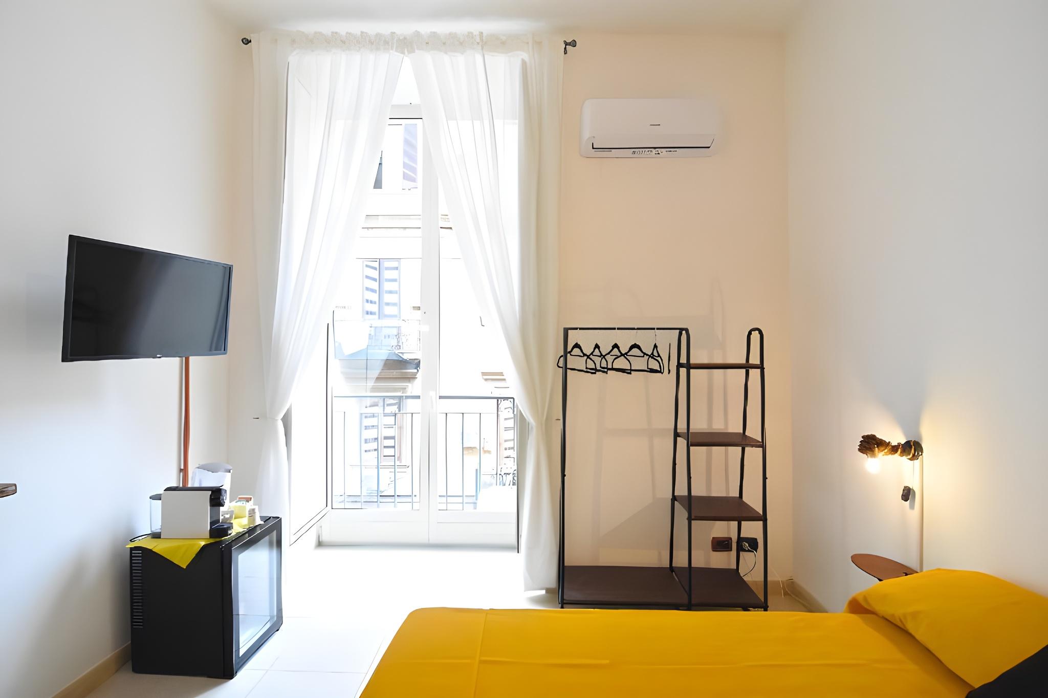 Canvas, Double Bed