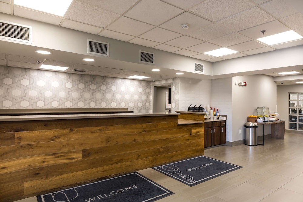 Country Inn & Suites By Radisson Lake Norman Huntersville NC 5/48