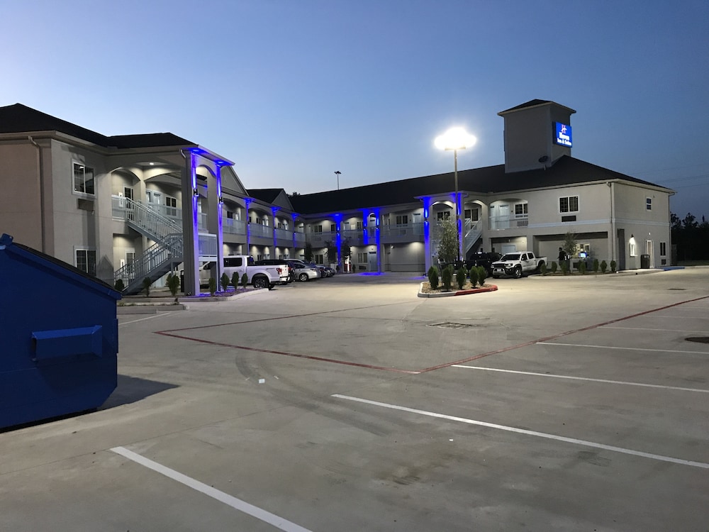 Haven Inn & Suites Willowbrook 6/37
