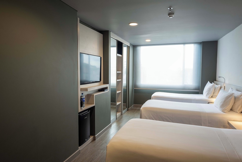 Hotel Black Tower Premium 9/70