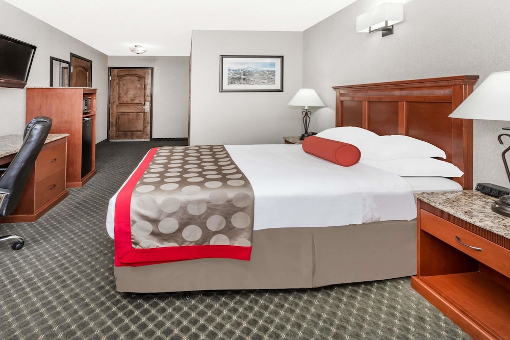 Ramada by Wyndham Frisco 23/32