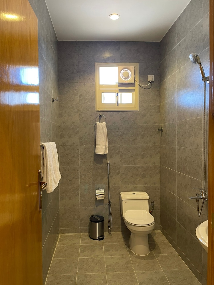 قمم بارك 3(Qimam Park Hotel 3) 42/46