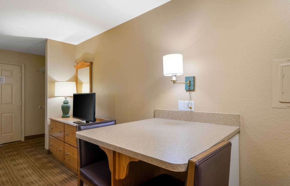 Extended Stay America - Clearwater - Carillon Park 11/52