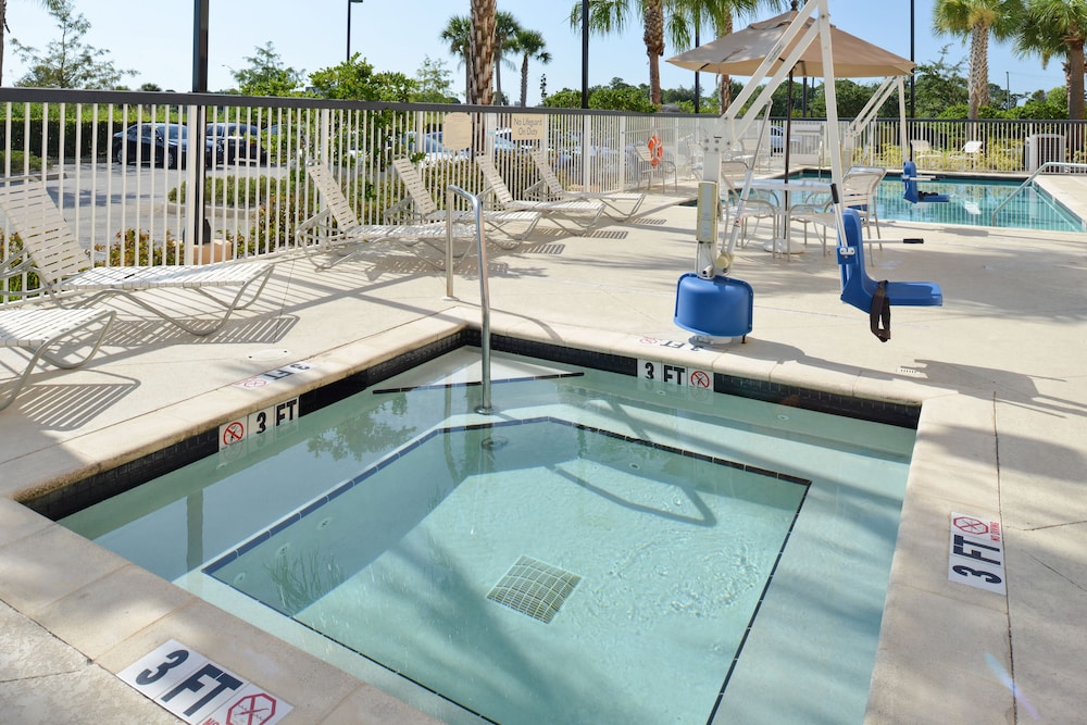 Fairfield Inn And Suites By Marriott Ft Pierce 19/50
