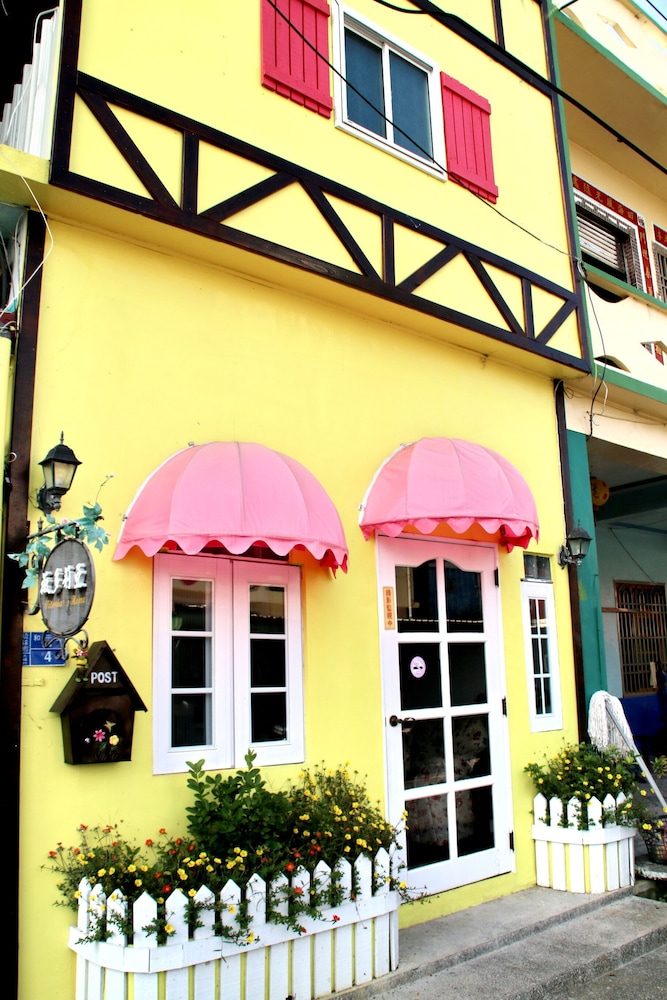 Vitoria's Home 4/45