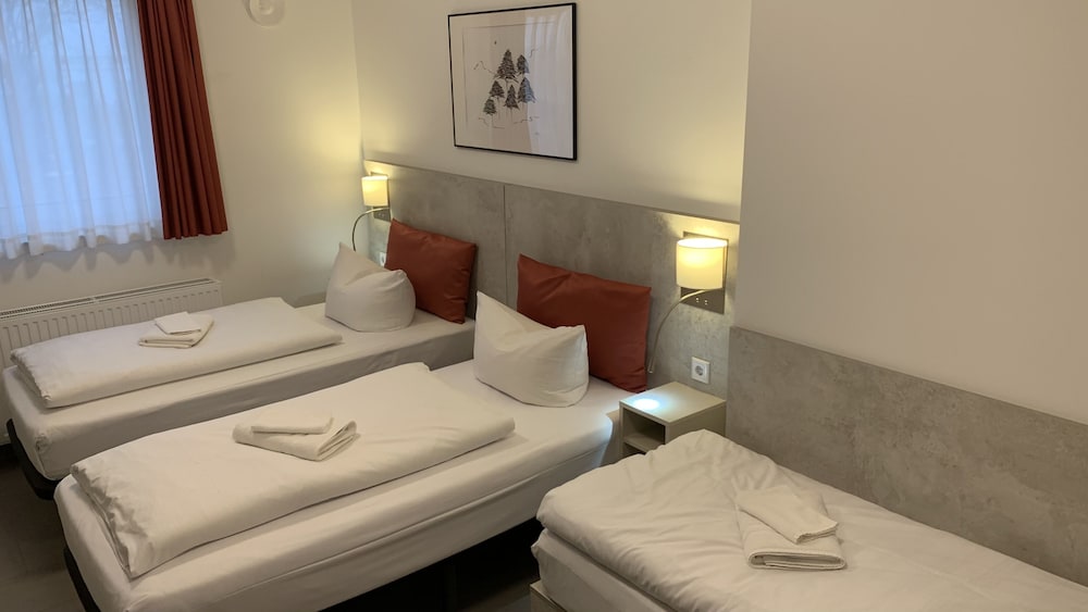 Trio Apartment Hotel Berlin 8/33