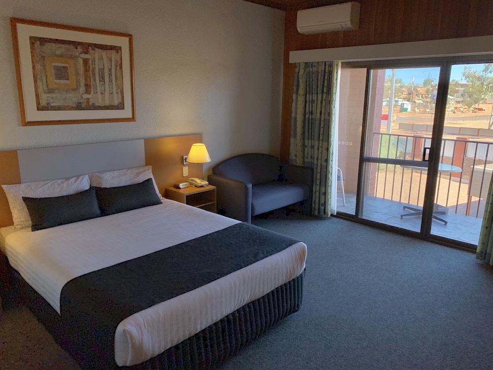 Semi Basement, Queen Bed, Balcony