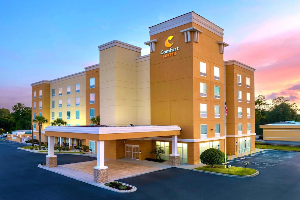 Comfort Suites Lake City 3/50