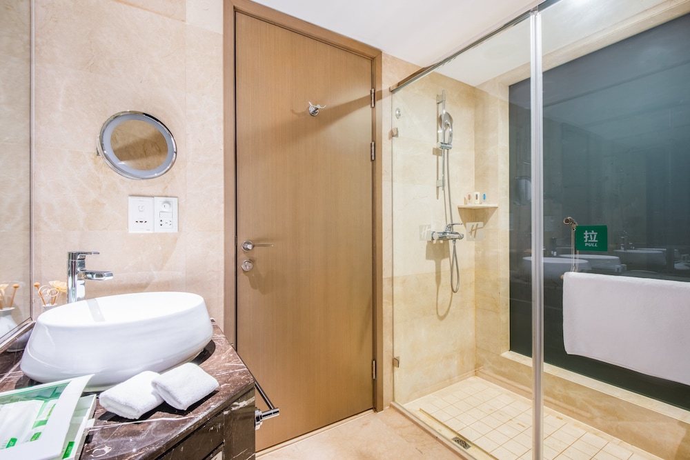 Holiday Inn Aqua City 25/76