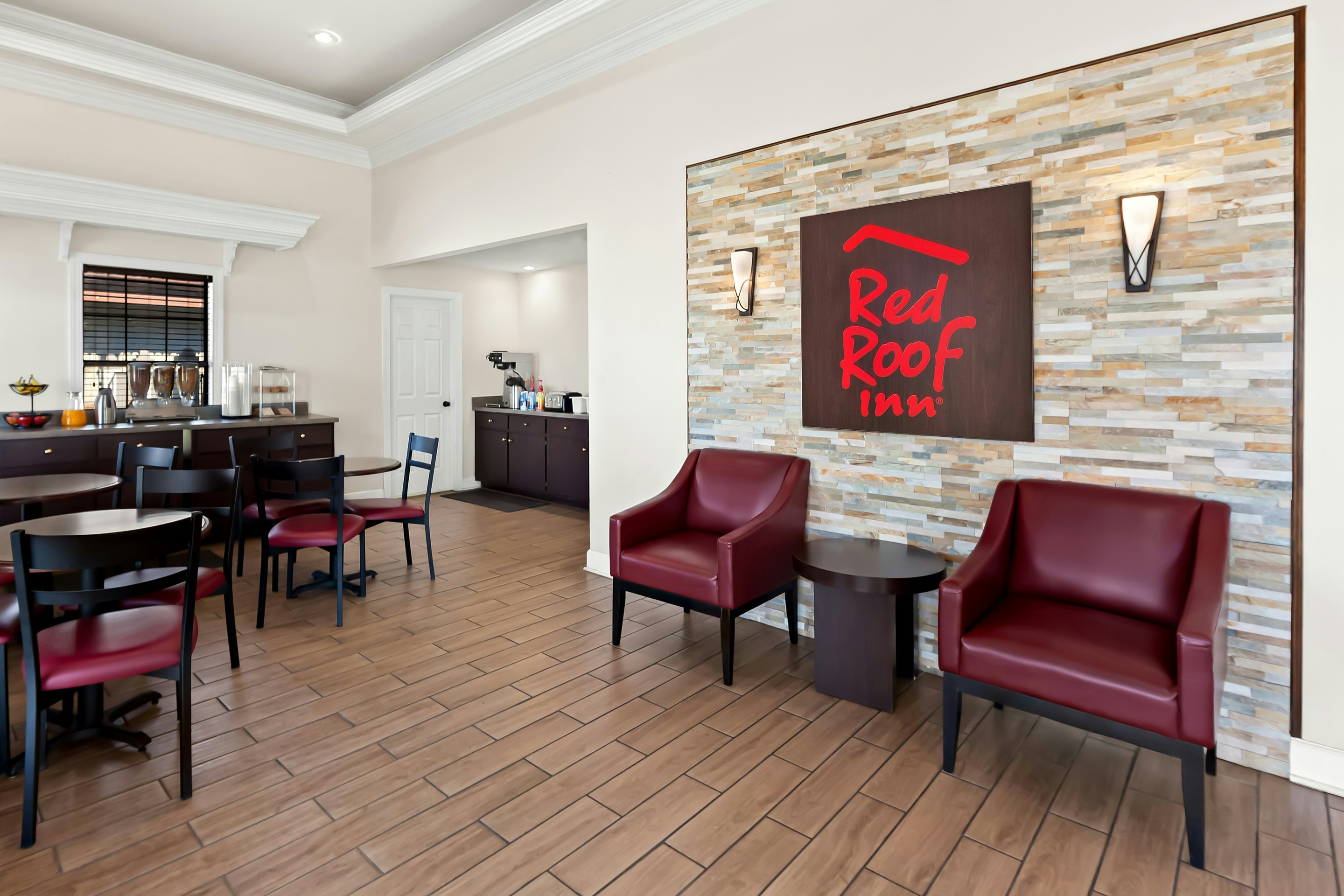 RED ROOF INN MUSCLE SHOALS 20/29