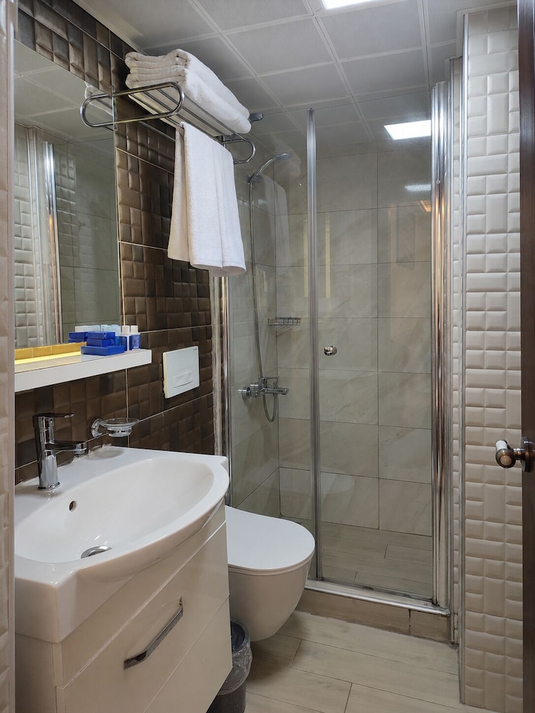 Iskelem Hotel 48/50