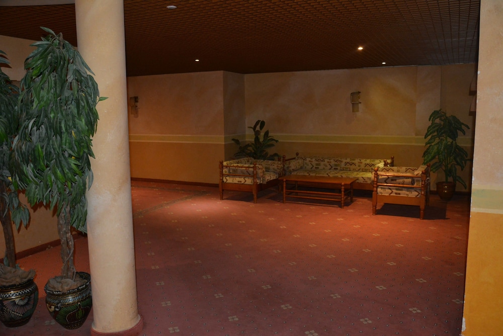 MONTEVERDE HOTEL 8/64
