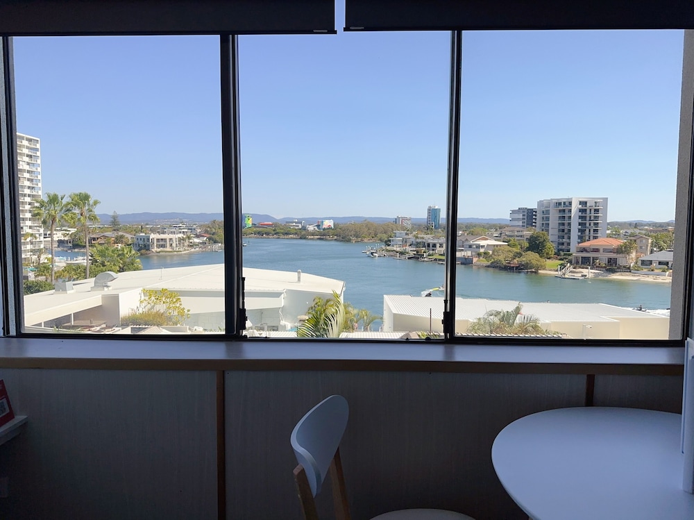 Tiki Hotel Apartments Surfers Paradise 52/71
