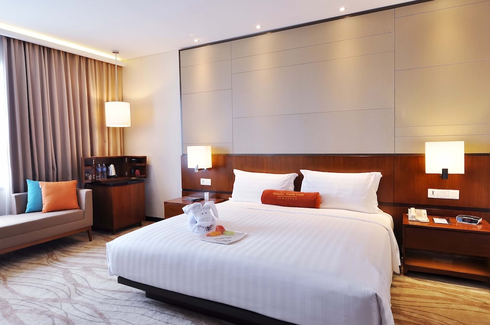 Gumaya Tower Hotel Semarang 26/73