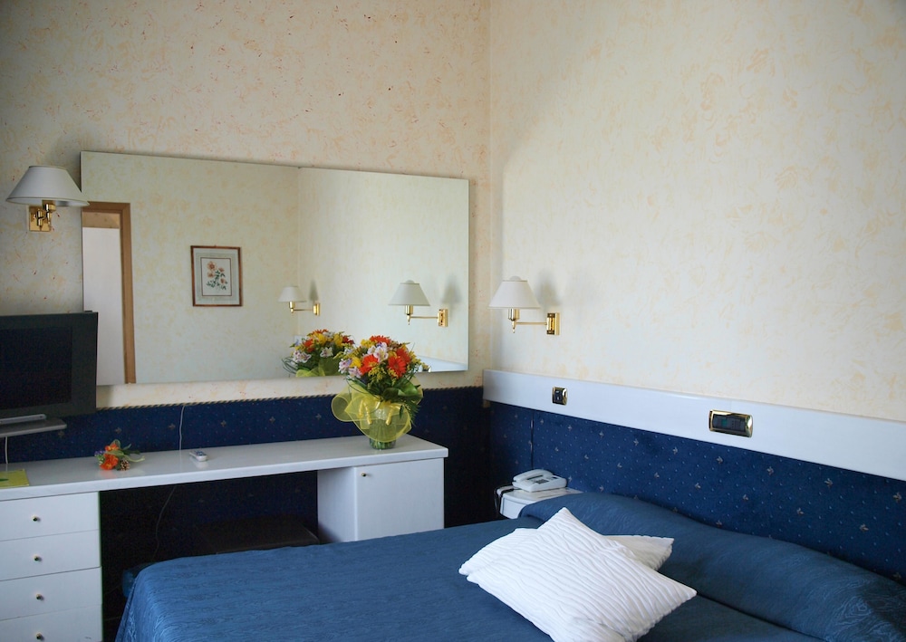 Euro Hotel 6/38
