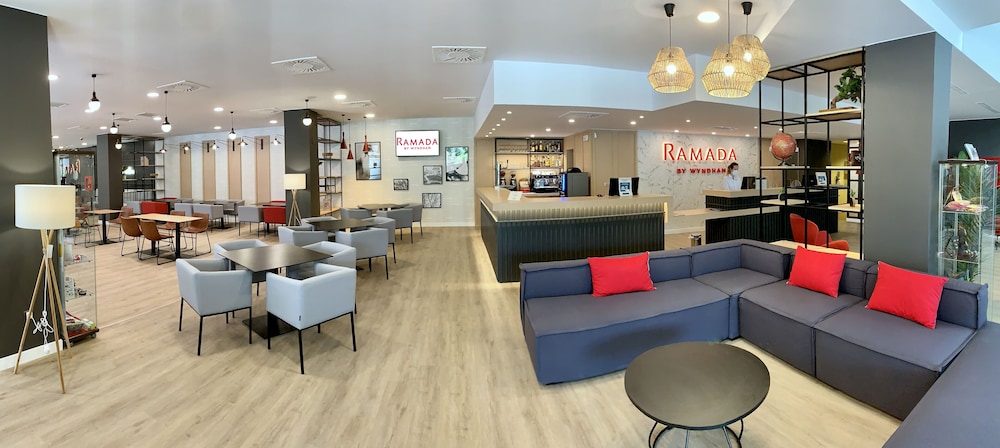 Ramada by Wyndham Valencia Almussafes 9/56