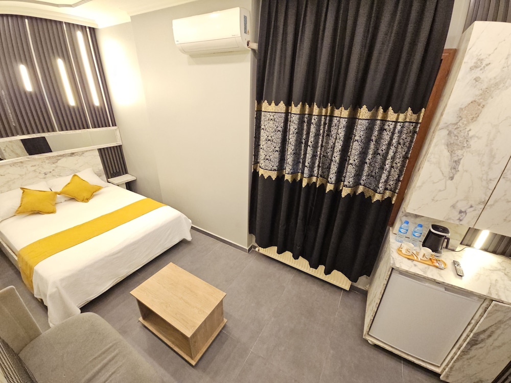 Sahra Kent Otel Pendik 25/50