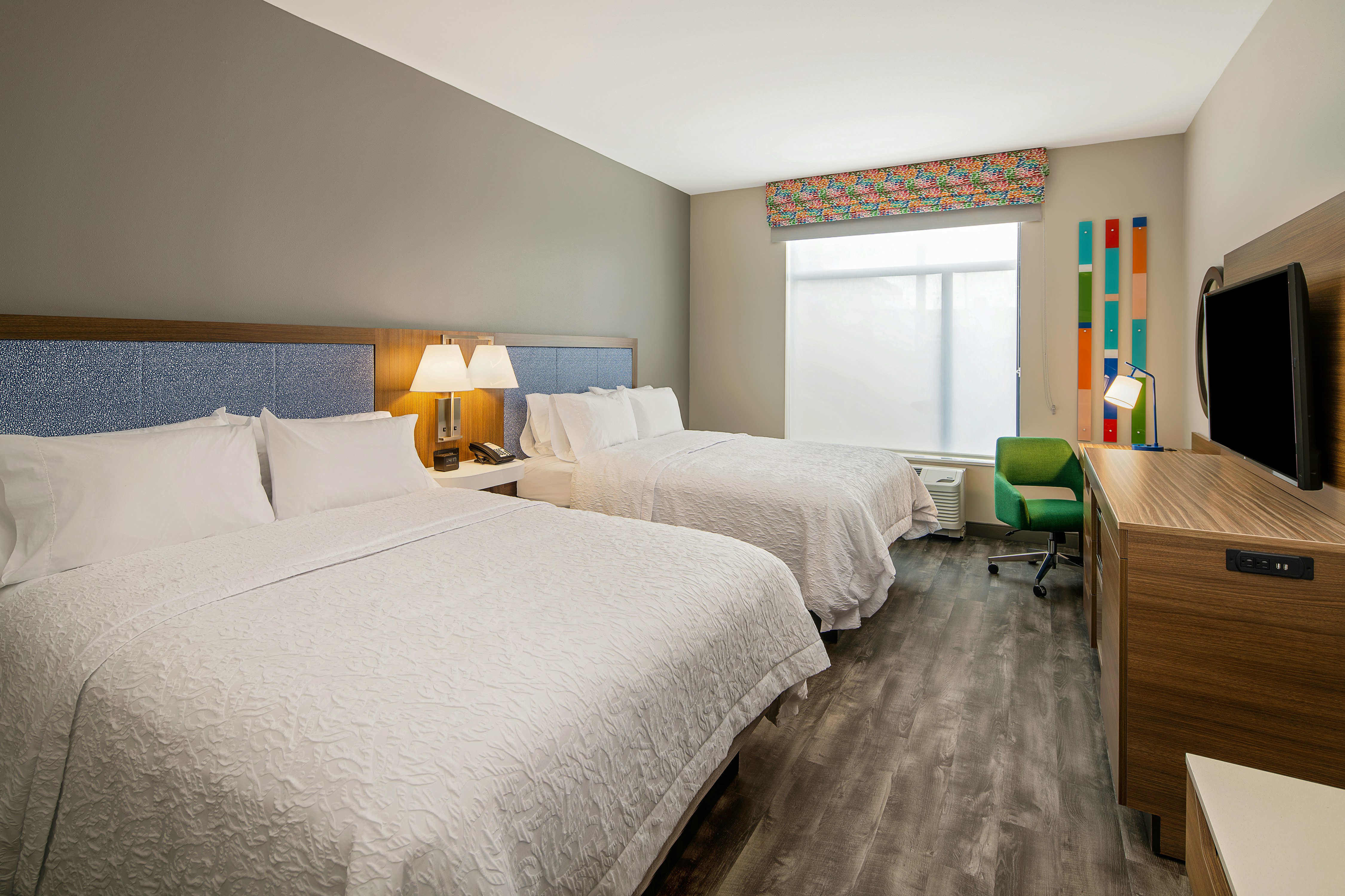Hampton Inn Suites Raleigh Midtown Nc 16/32