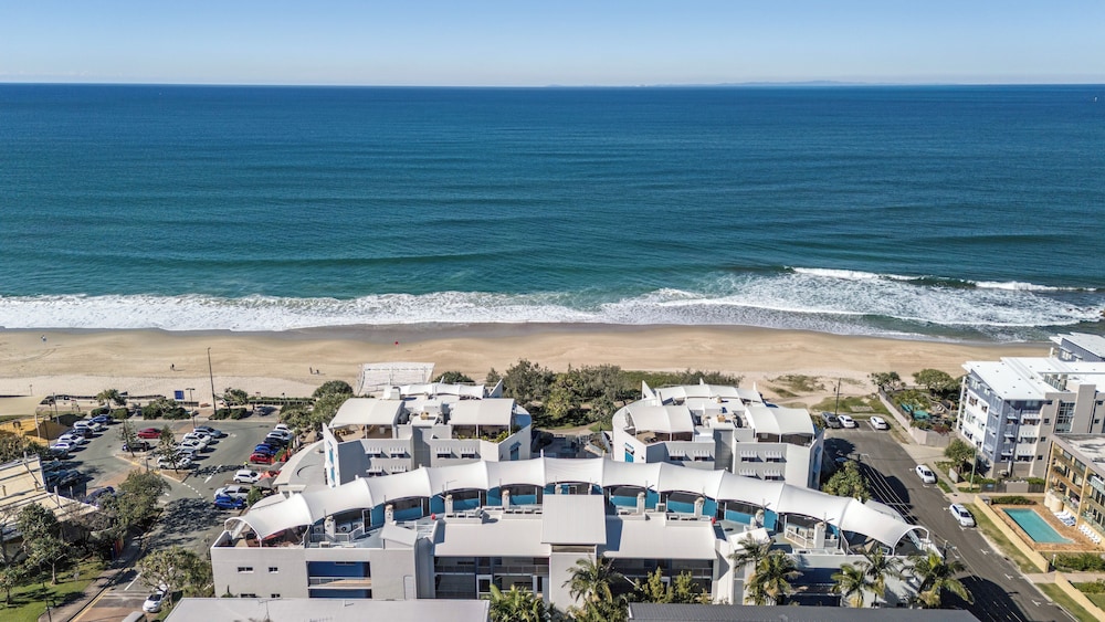 Rolling Surf Resort 76/78