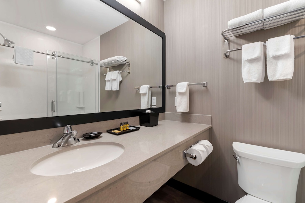 Best Western Plus East Side 25/69