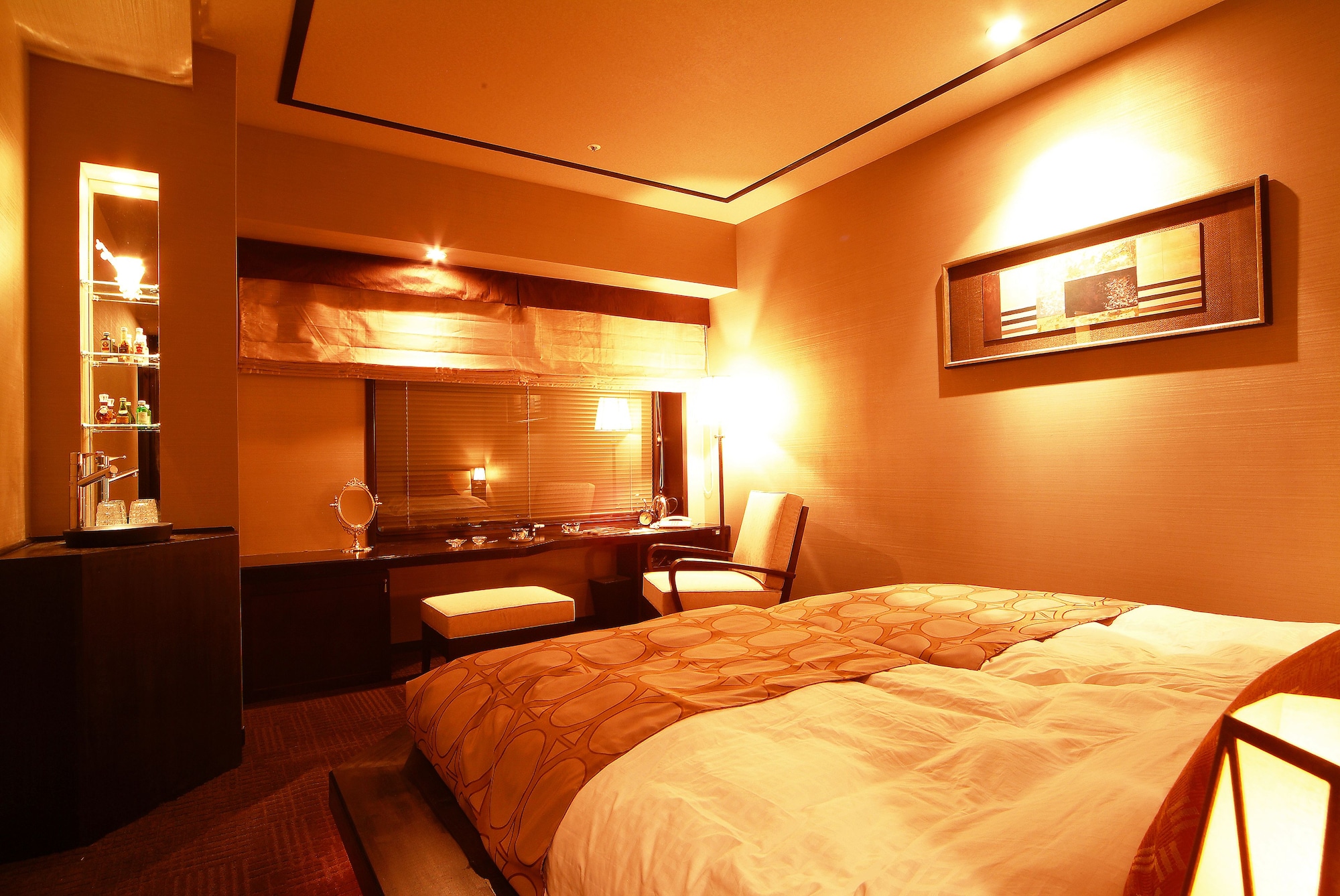 ROOM, TWIN BEDS