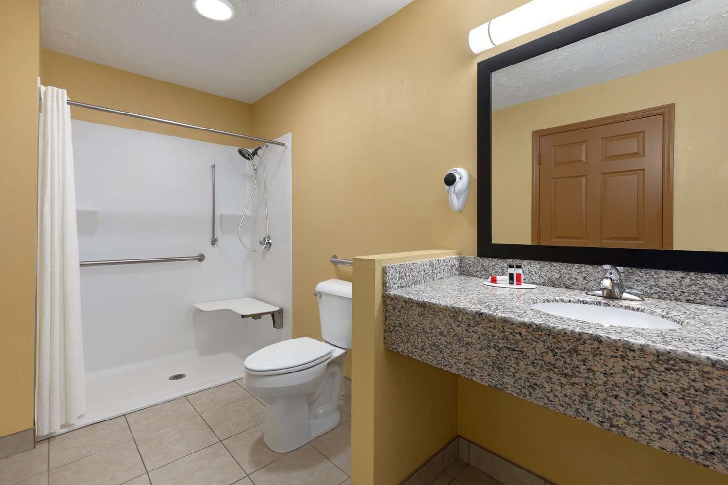 Super 8 By Wyndham Whites Creek Nashville Nw Area 49/51