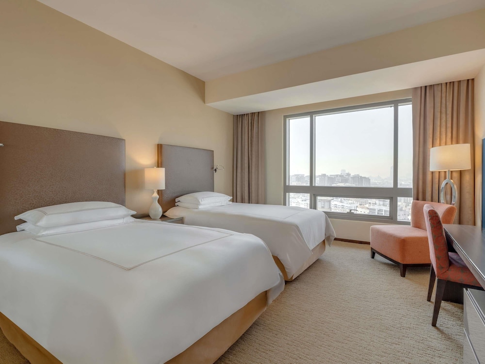 3 BEDROOMS, PREMIUM, APARTMENT