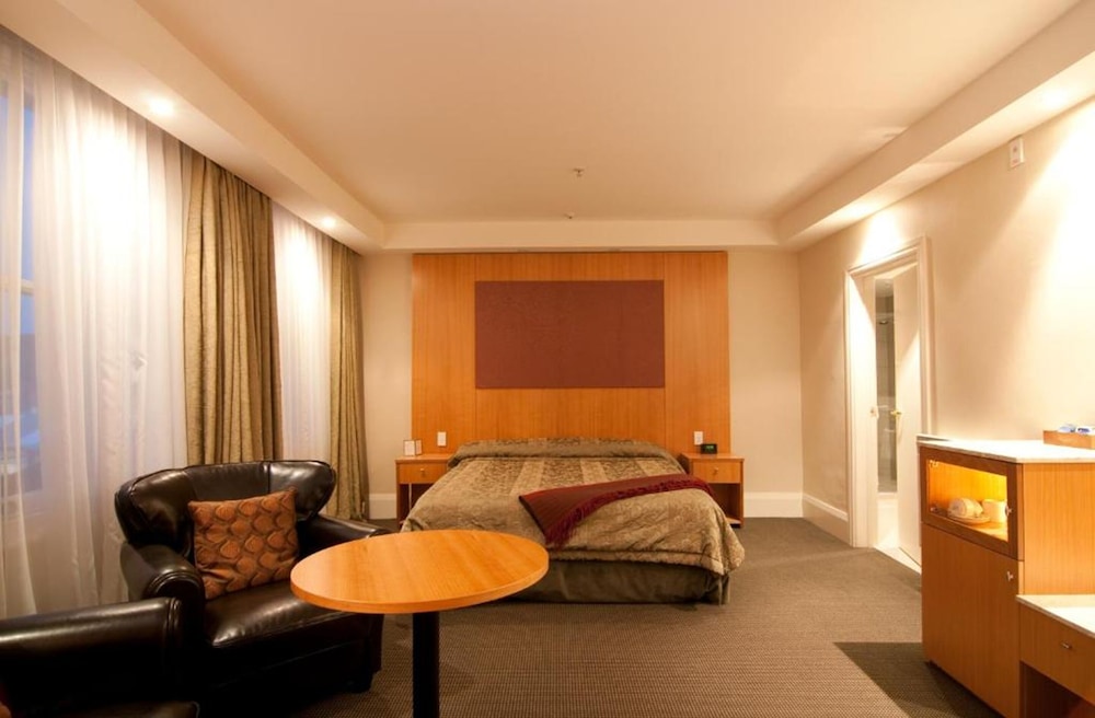 Brydone Hotel Oamaru 20/22