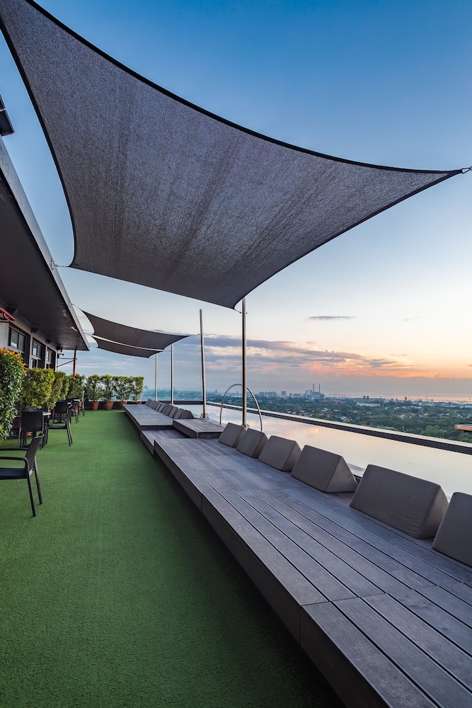 Azumi Boutique Hotel 62/73