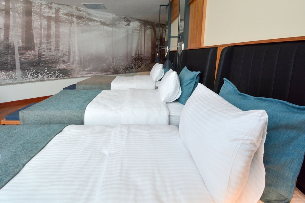 Expoist Hotel 44/67