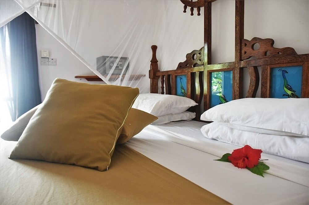 Sea View Lodge Boutique Hotel 21/76