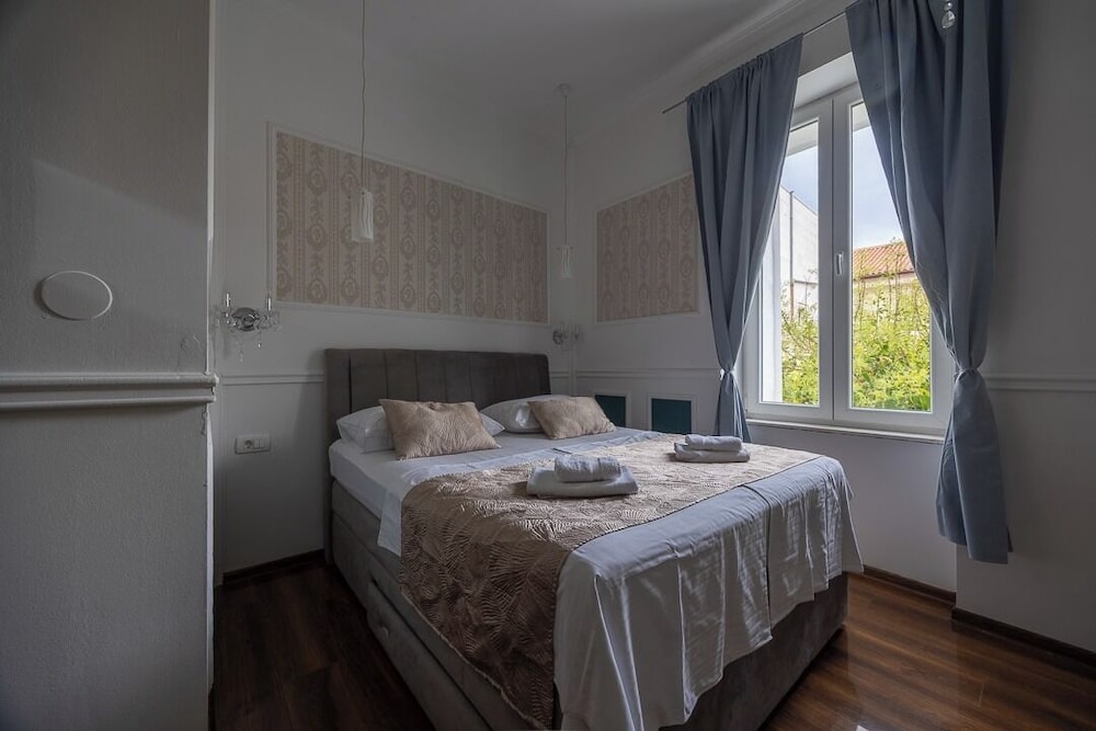 Silver Gate Rooms Dioklecijan Palace 9/42