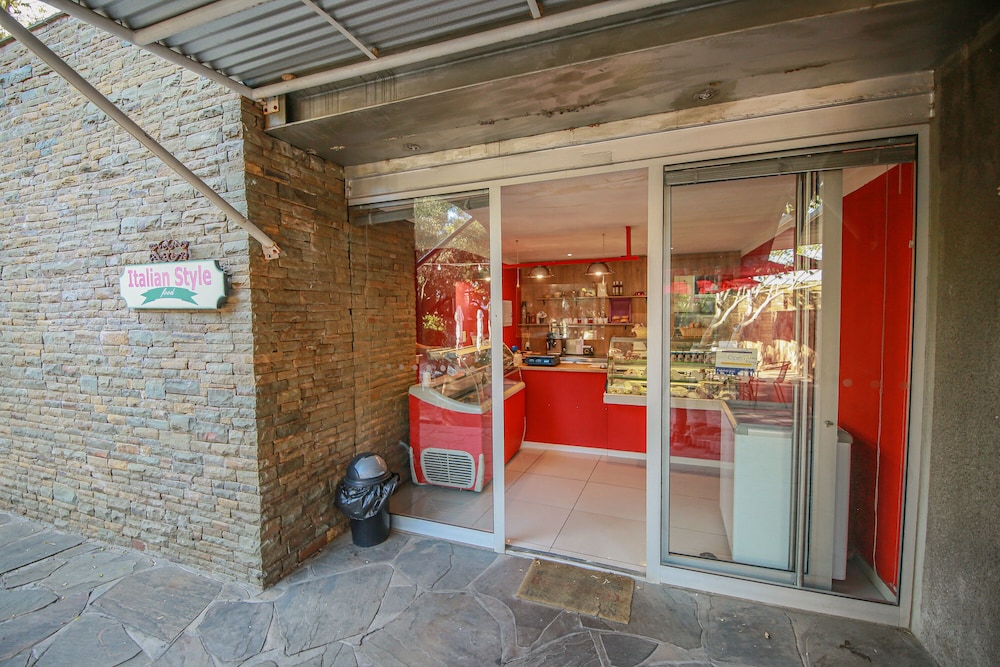 The Village Courtyard Suites 15/30