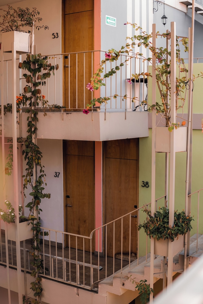 FLOR DE MAYO HOTEL AND RESTAURANT 5/47