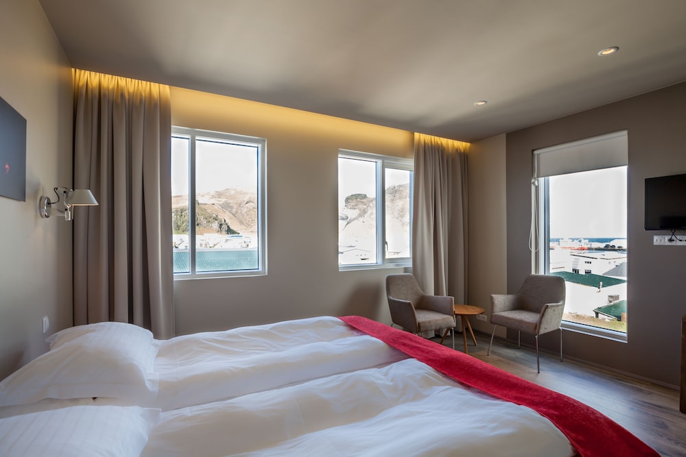 Hotel Vestmannaeyjar 10/65