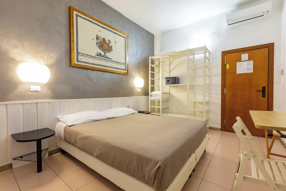 1 BEDROOM, CLASSIC, DOUBLE BED, BALCONY
